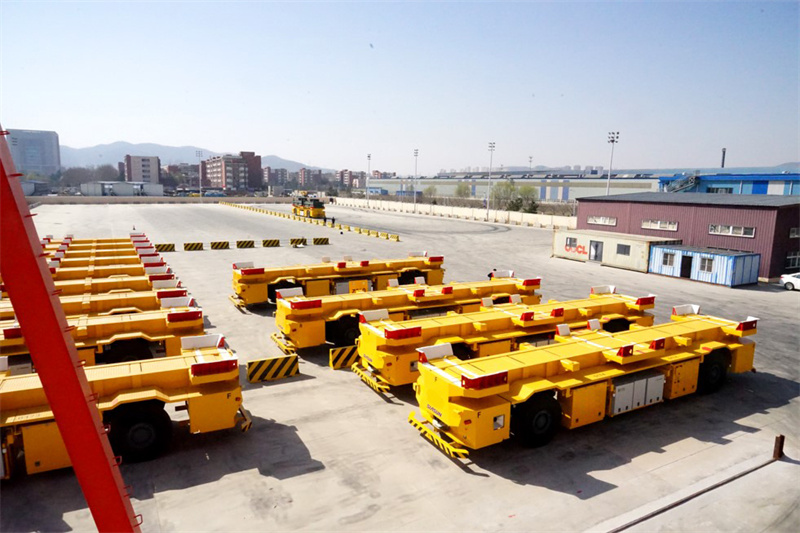 The Smart Manufacturing Prowess of SIASUN Heavy Payload Mobile Robots（images 5）