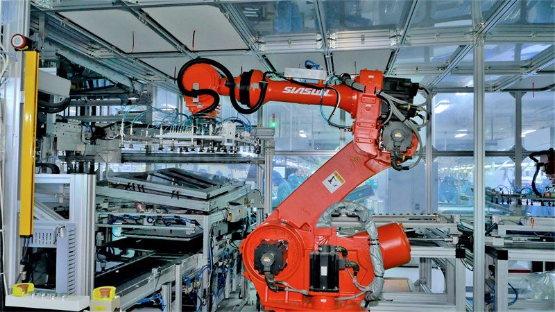 SIASUN-Industrieroboter in einer Fabrik in Übersee