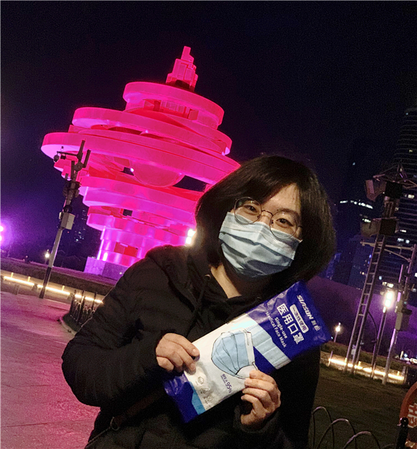 蓝狮娱乐口罩·青岛地标五月的风（用户许女士图片反馈）.jpg